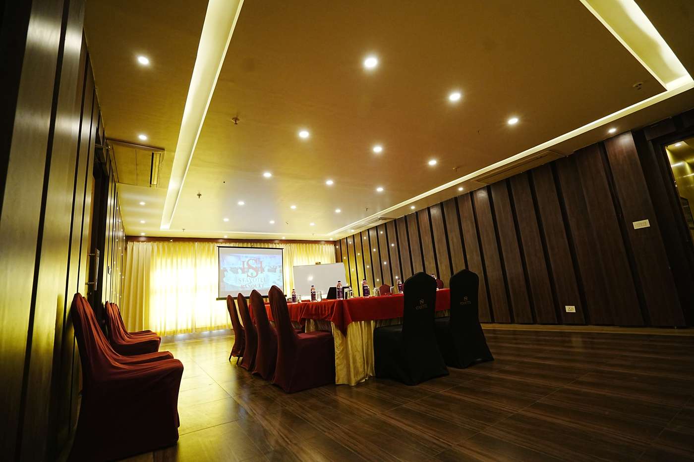 Hip-Hop banquet at Stayotel